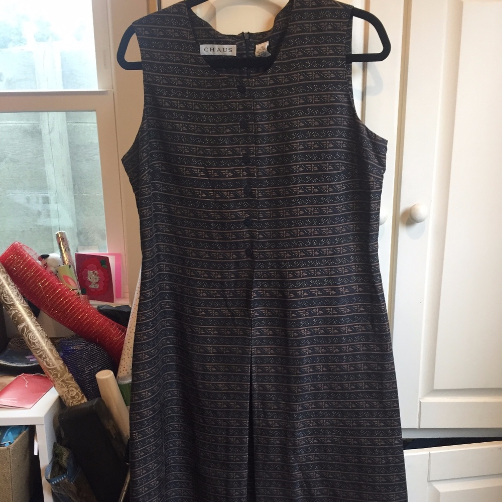 Chaus shirtwaist shift with front pleat